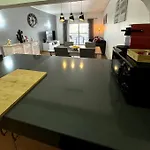 شقة 306 *